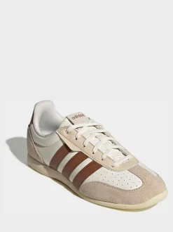 adidas Cream/White Barreda Lo Trainers