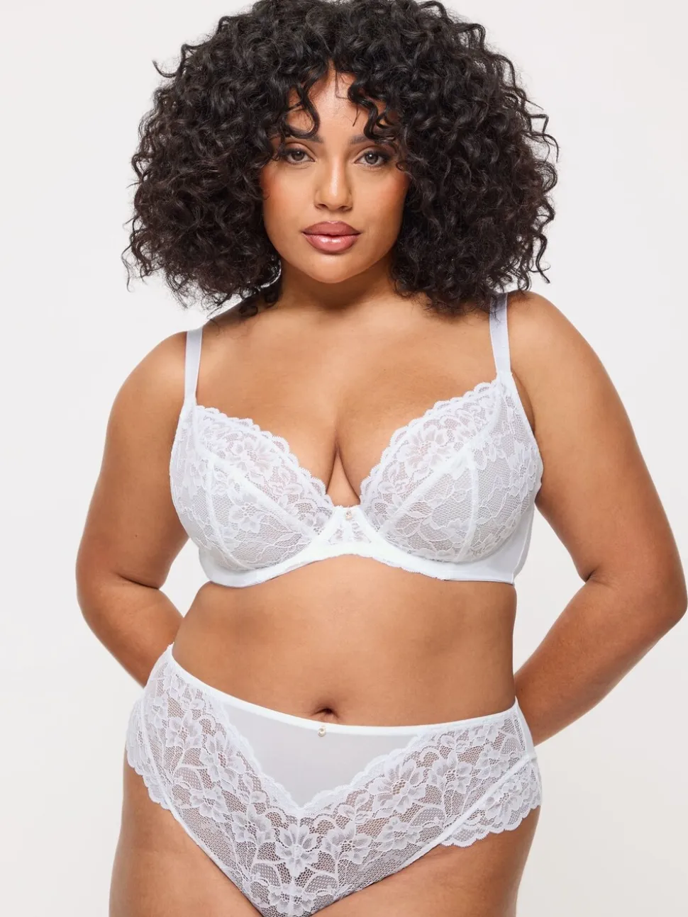 Ann Summers White DD+ Non Pad Plunge Sexy Lace Bra