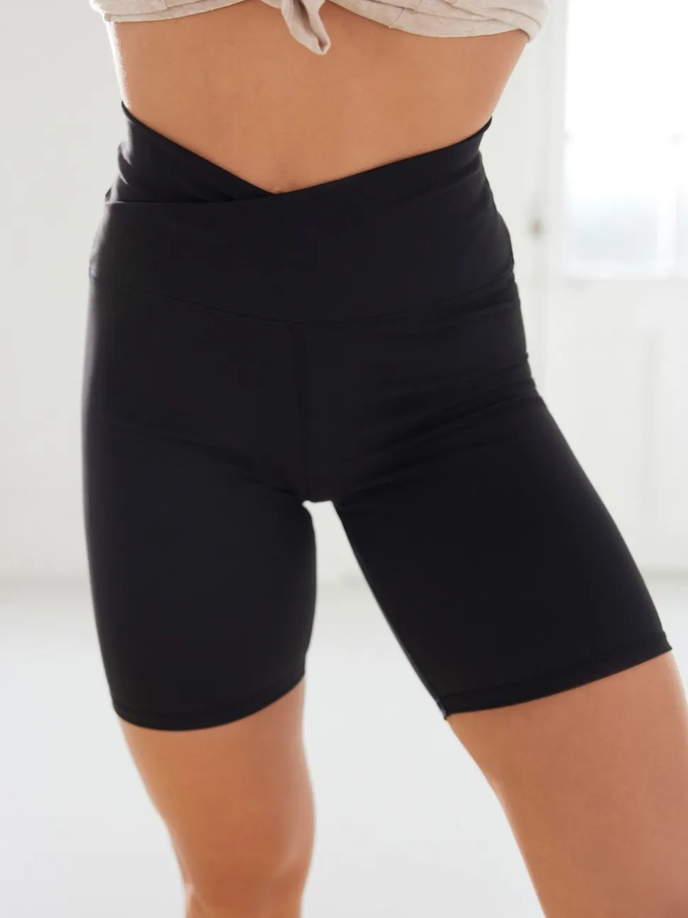Black Active Sports Wrap Waist Cycling Shorts