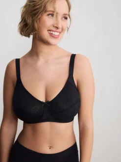 Black B-H Total Support Non Wire Full Cup Ultimate Comfort Bra