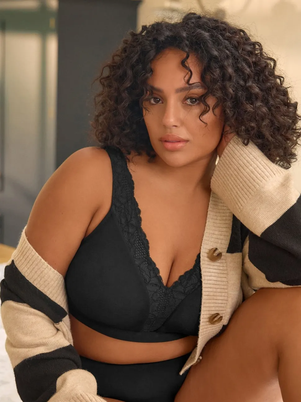 Black B-H Total Support Ultimate Comfort Supersoft Non Pad Non Wire Bra