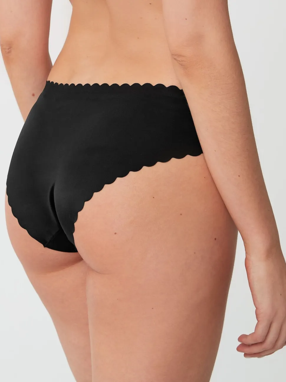 Black Brazilian No VPL Scallop Edge Knickers