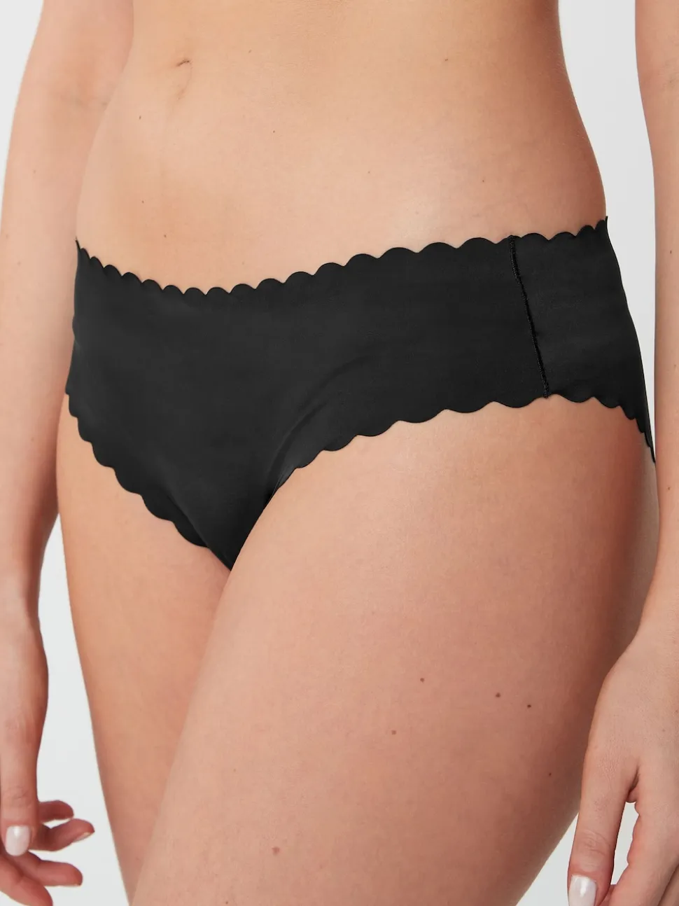 Black Brazilian No VPL Scallop Edge Knickers