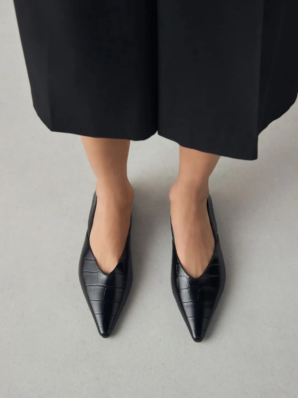 Black Croc Effect Premium Leather Pointed Toe Ballerinas