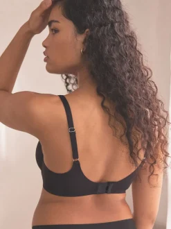 Black DD+ Forever Lite Smoothing Bra