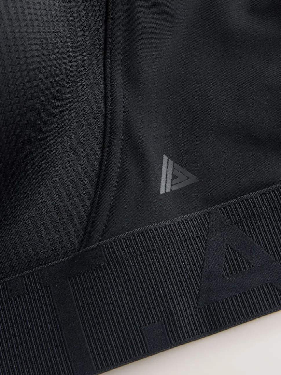 Black DD+ Ultimate Dry Tech Breathable Lightweight Pad High Impact Sports Bra