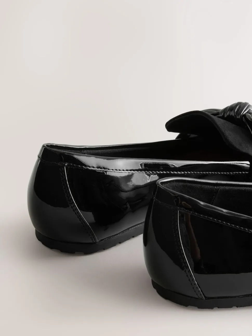 Black Forever Comfort® Bow Round Toe Loafers