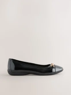 Black Forever Comfort® Chain Hardware Ballerina Flats