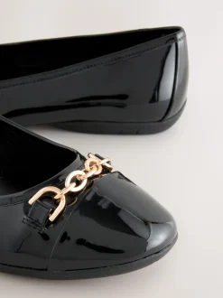 Black Forever Comfort® Chain Hardware Ballerina Flats