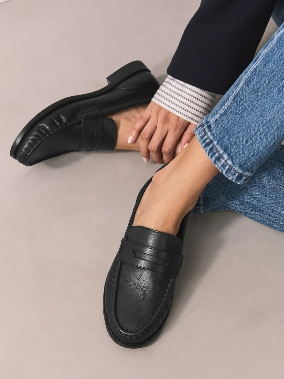 Black Forever Comfort® Leather Ruched Saddle Loafers