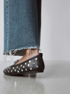 Black Forever Comfort® Round Toe Ballerinas