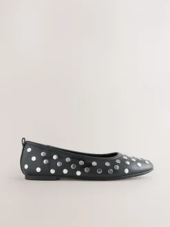 Black Forever Comfort® Round Toe Ballerinas