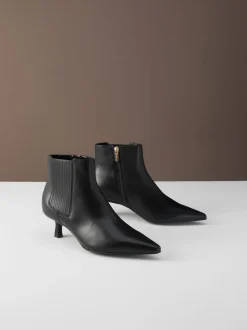 Black Leather Motion Flex Almond Toe Chelsea Style Ankle Boots