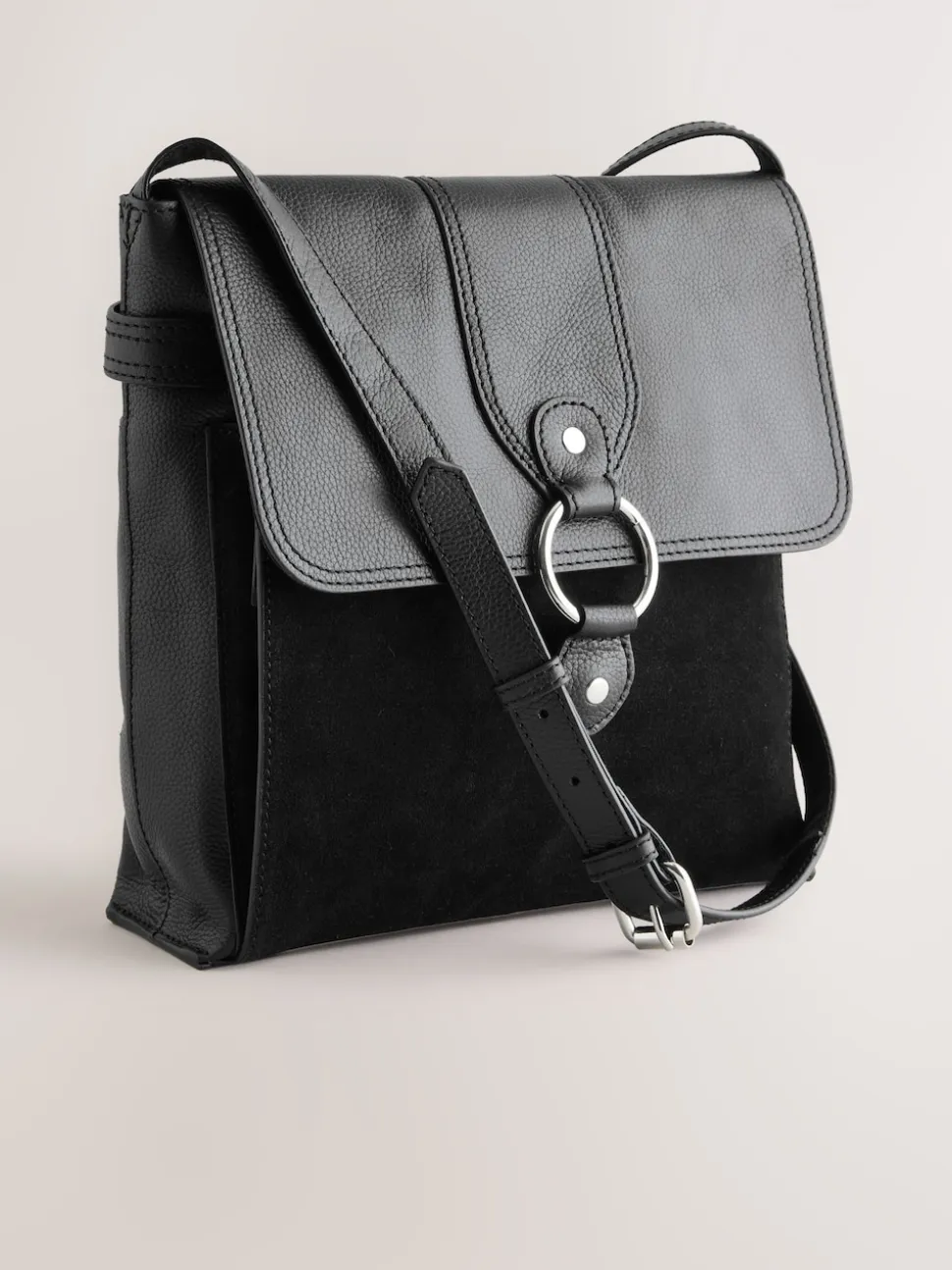 Black Leather Pocket Messenger Bag