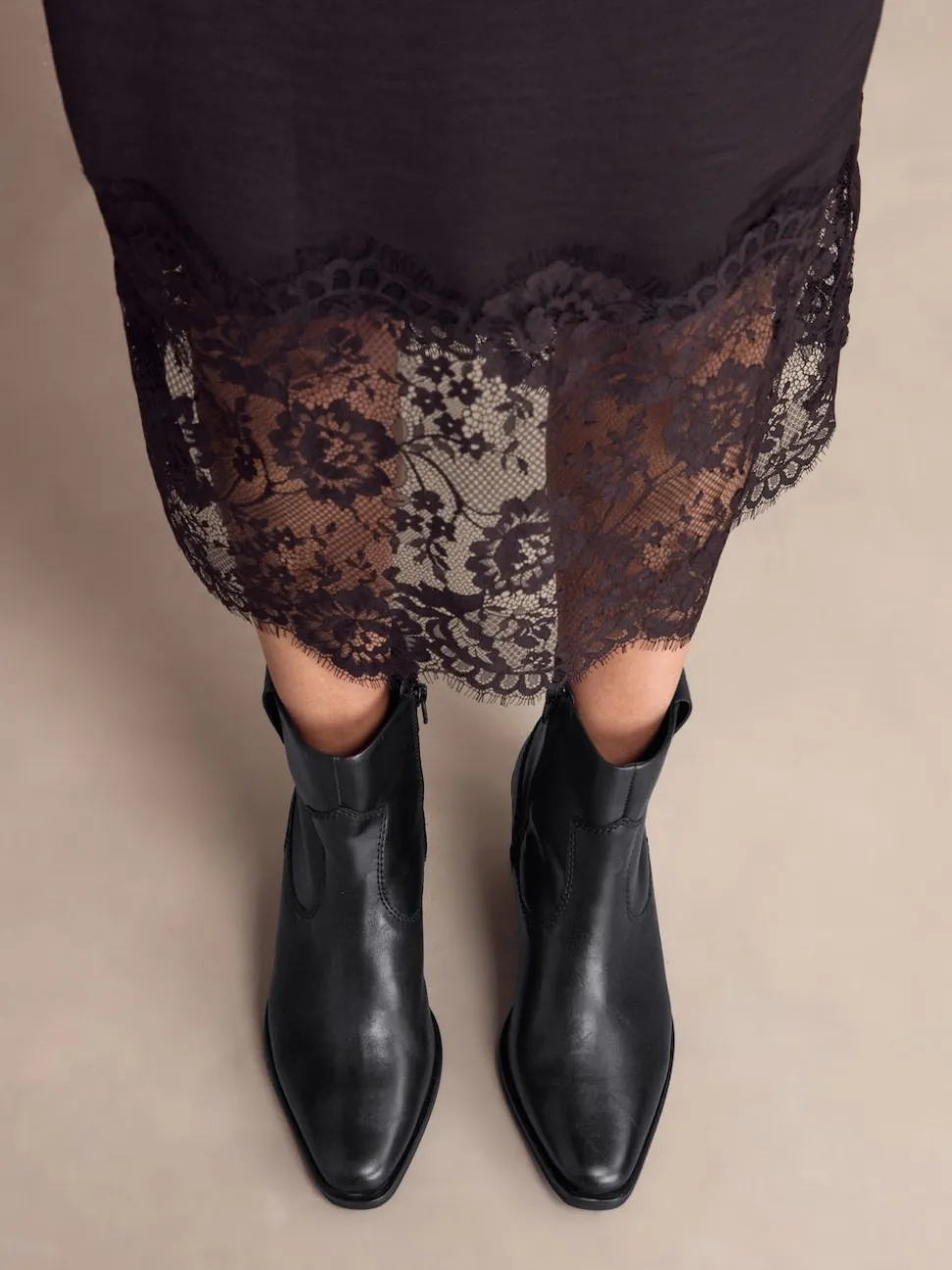 Black Leather Standard/Wide Fit Cowboy Block Heel Ankle Boots
