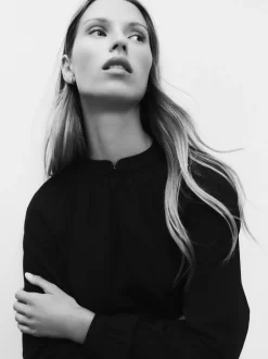 Black Long Sleeve V-Neck Blouse
