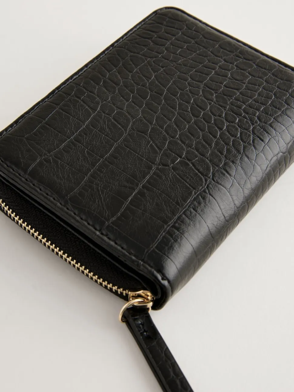 Black Midi Zip Around Purse