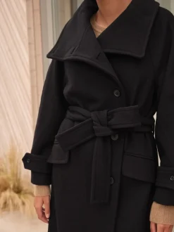 Black N. Premium Funnel Coat
