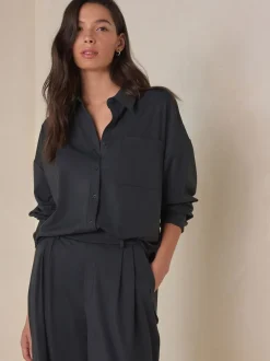 Black N. Premium Shirt