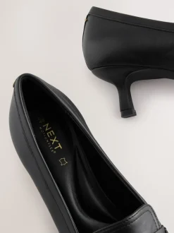 Black Premium Leather With Motionflex Point Toe Tassel Heels Loafers