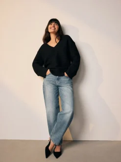 Black Ribbed V-Neck Knitted Jumper