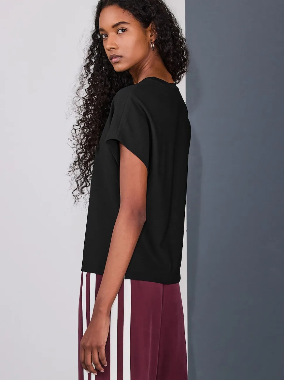 Black Short Sleeve Keyhole Crew Neck Top
