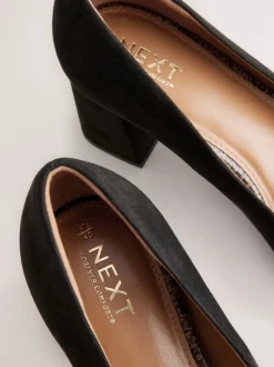 Black Standard/Wide Fit Standard Chisel Toe Block Courts