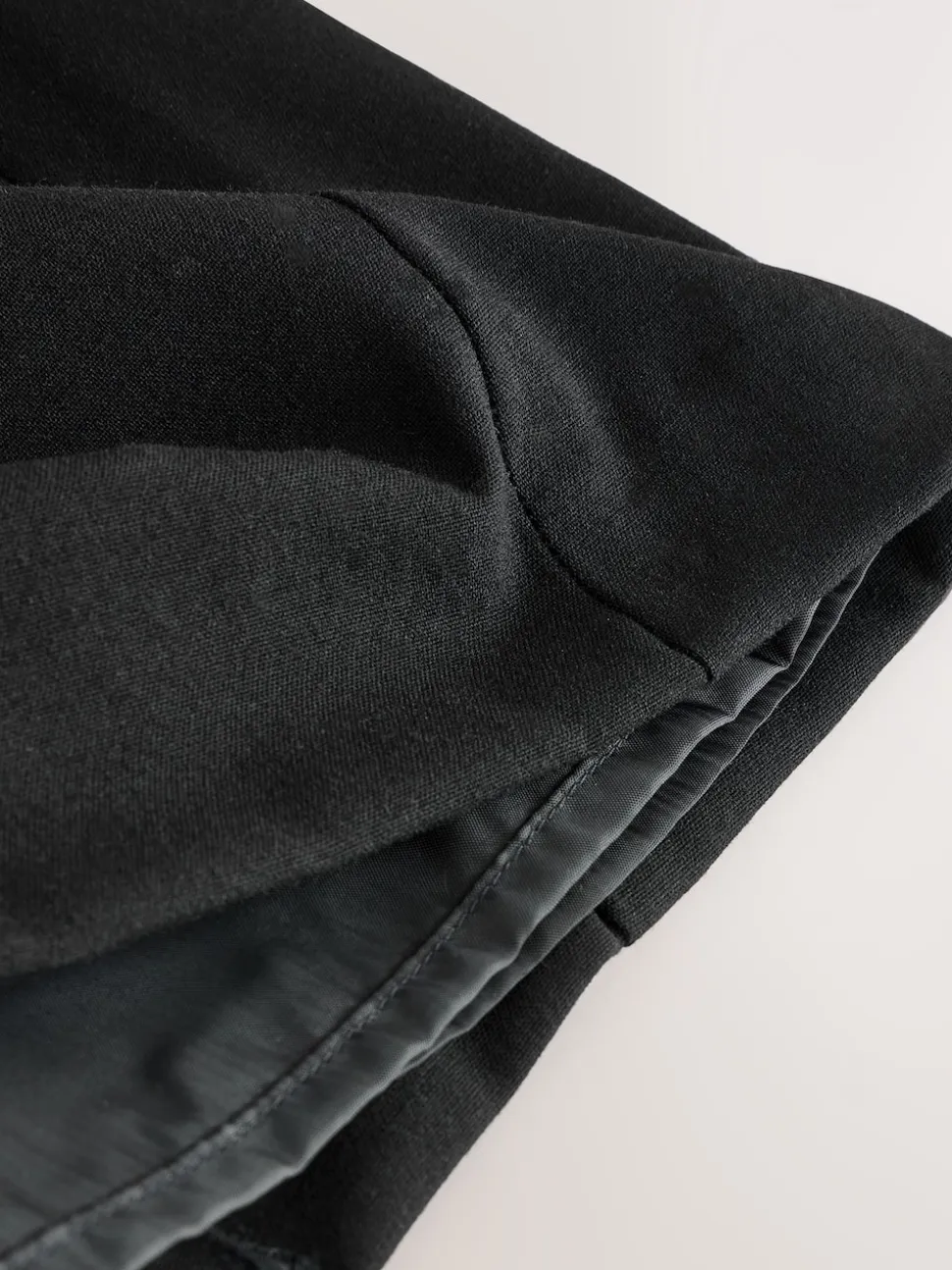 Black Tailored Pencil Skirt With Wool