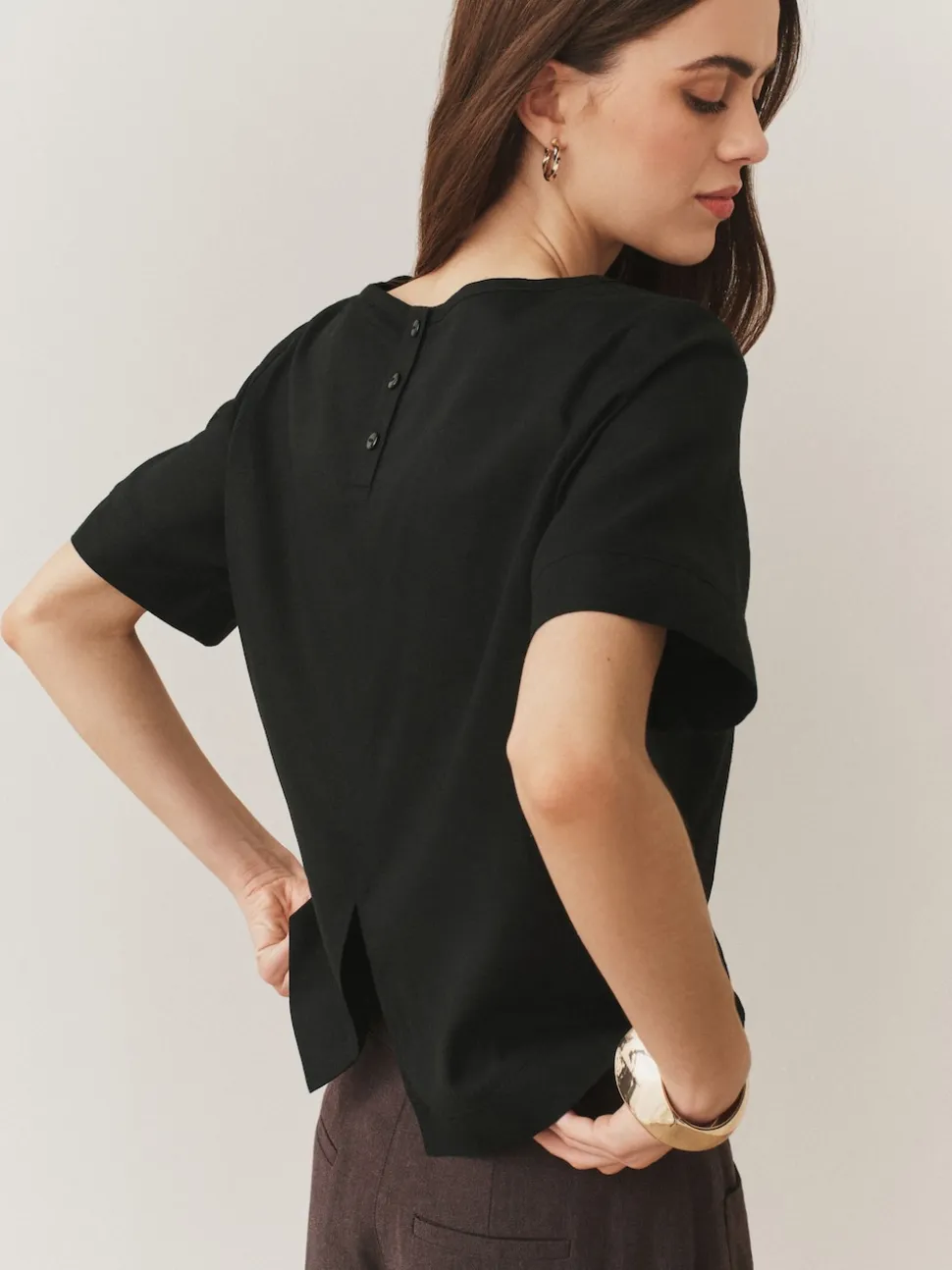 Black T-Shirt With Linen