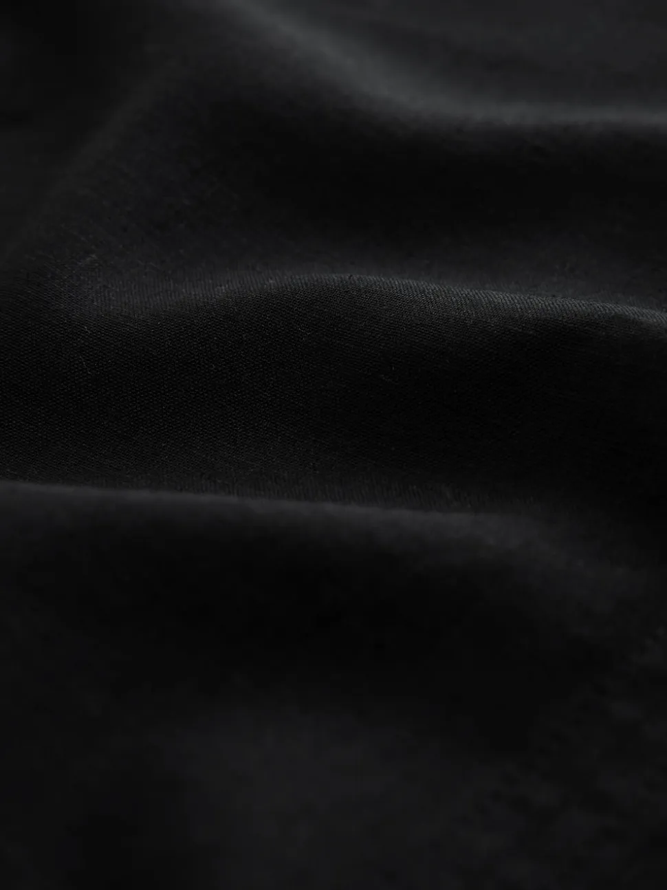 Black T-Shirt With Linen