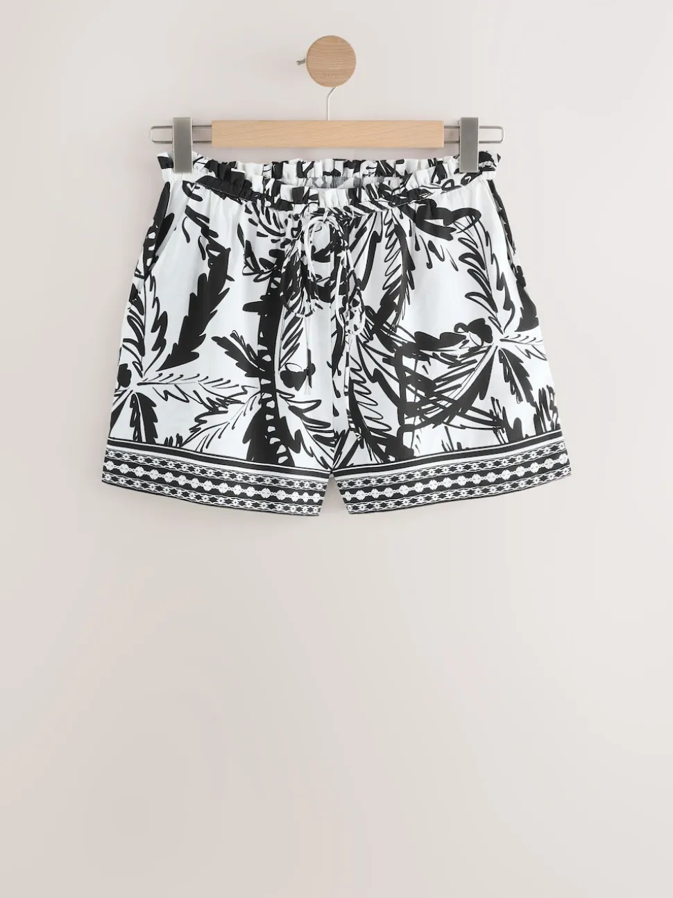 Black/Cream Palm Summer Beach Shorts