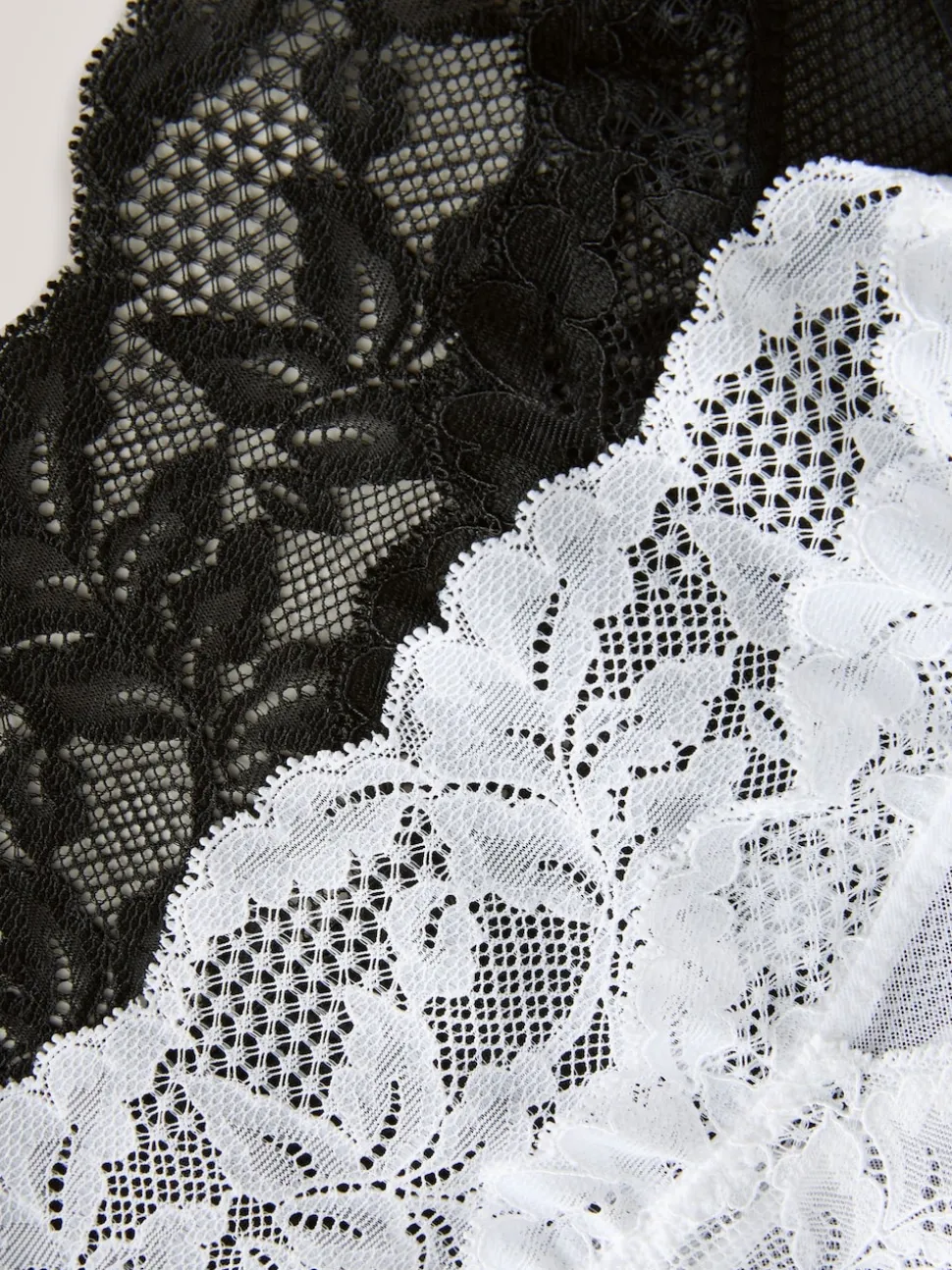 Black/White High Waist Lace Knickers 2 Pack