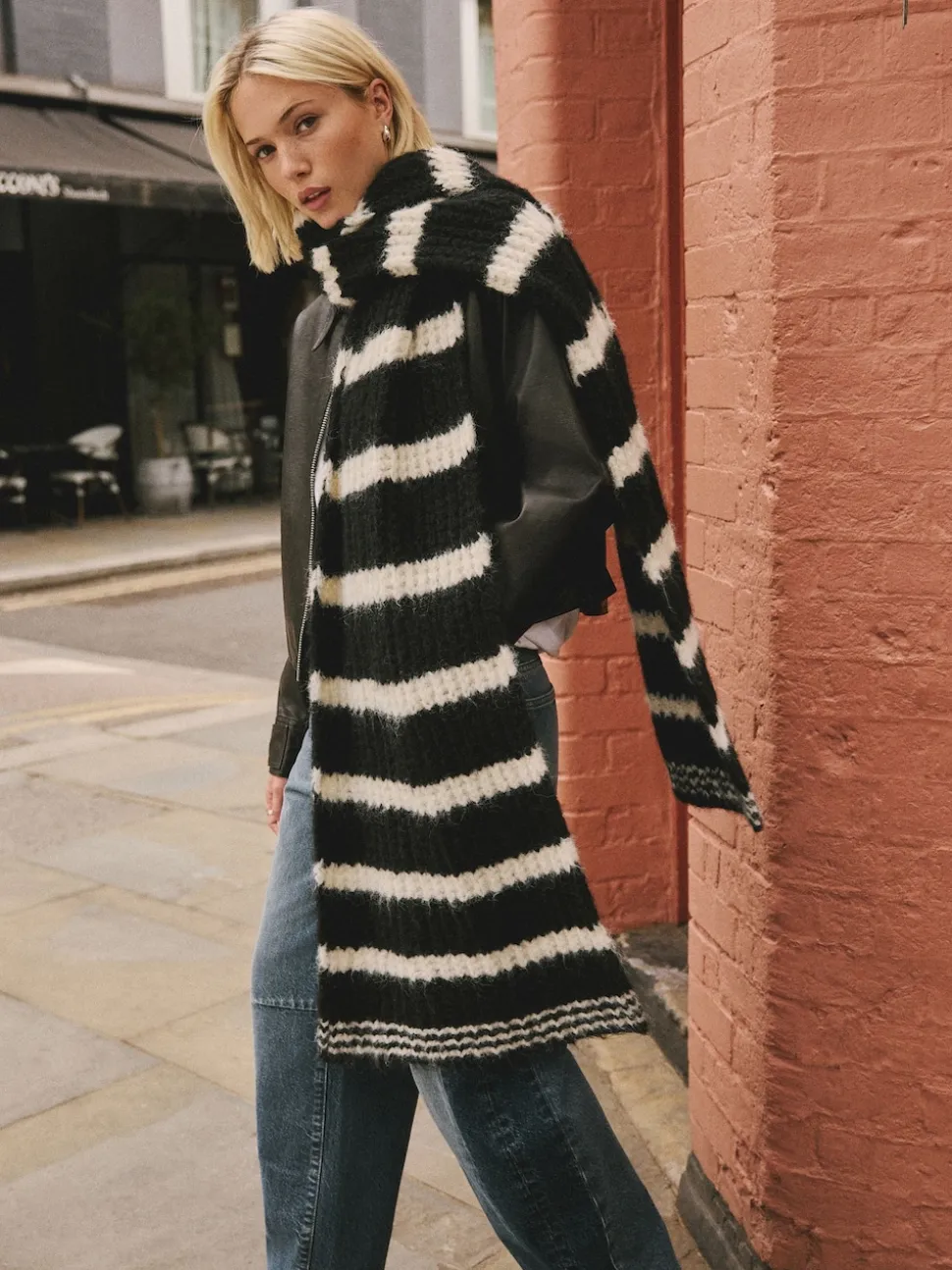 Black/White Knitted Wool Blend Striped Scarf