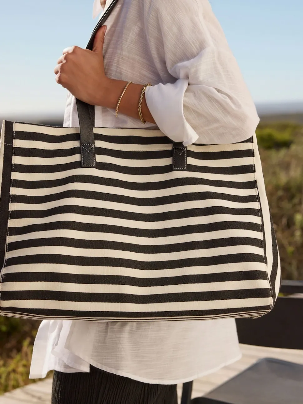 Black/White Printed Shoulder Bag
