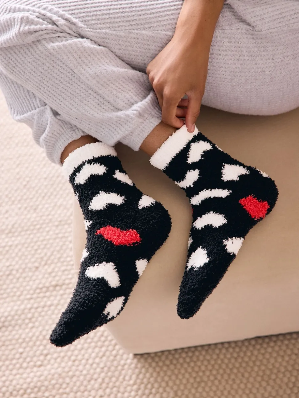 Black/White Red Hearts Cosy Ankle Socks 4 Pack