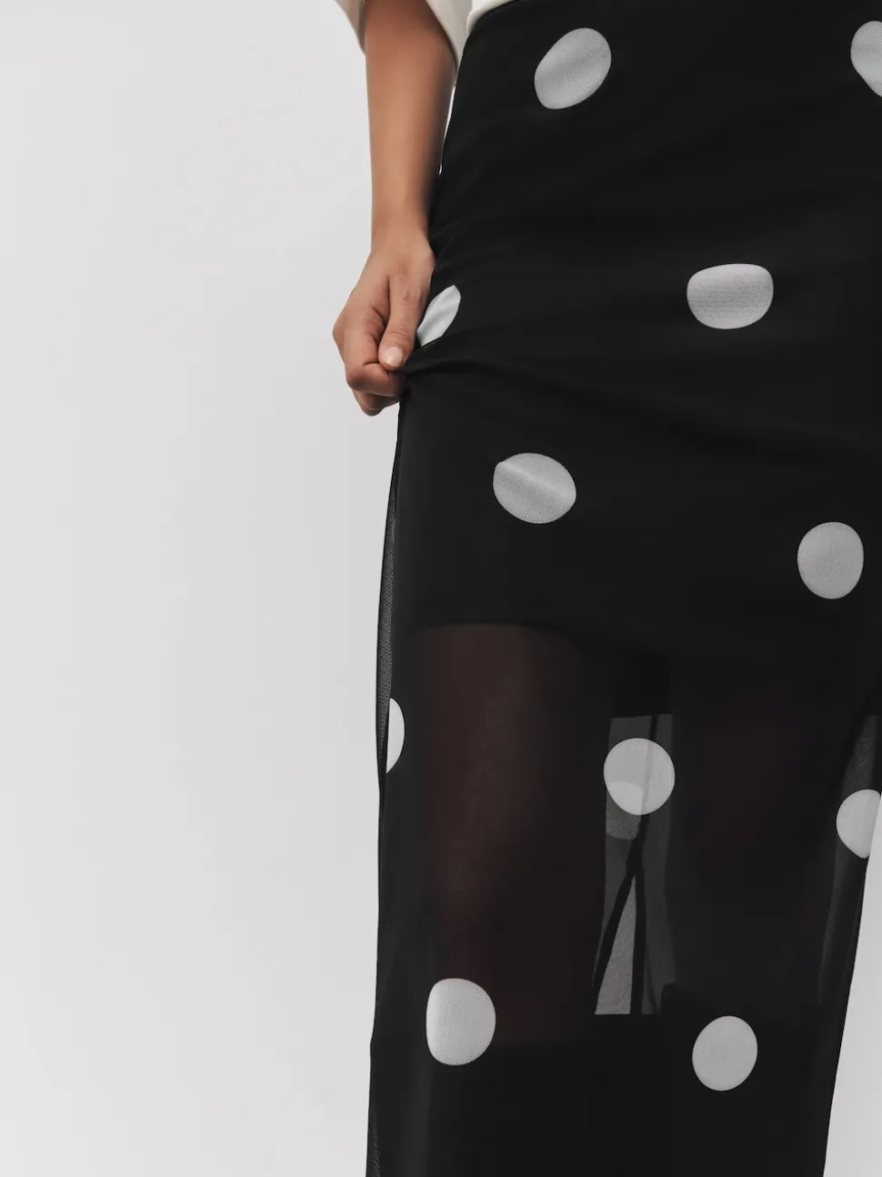 Black/White Spot Mesh Midi Pencil Skirt