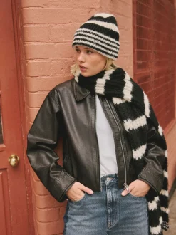 Black/White Stripe Knitted Beanie Hat