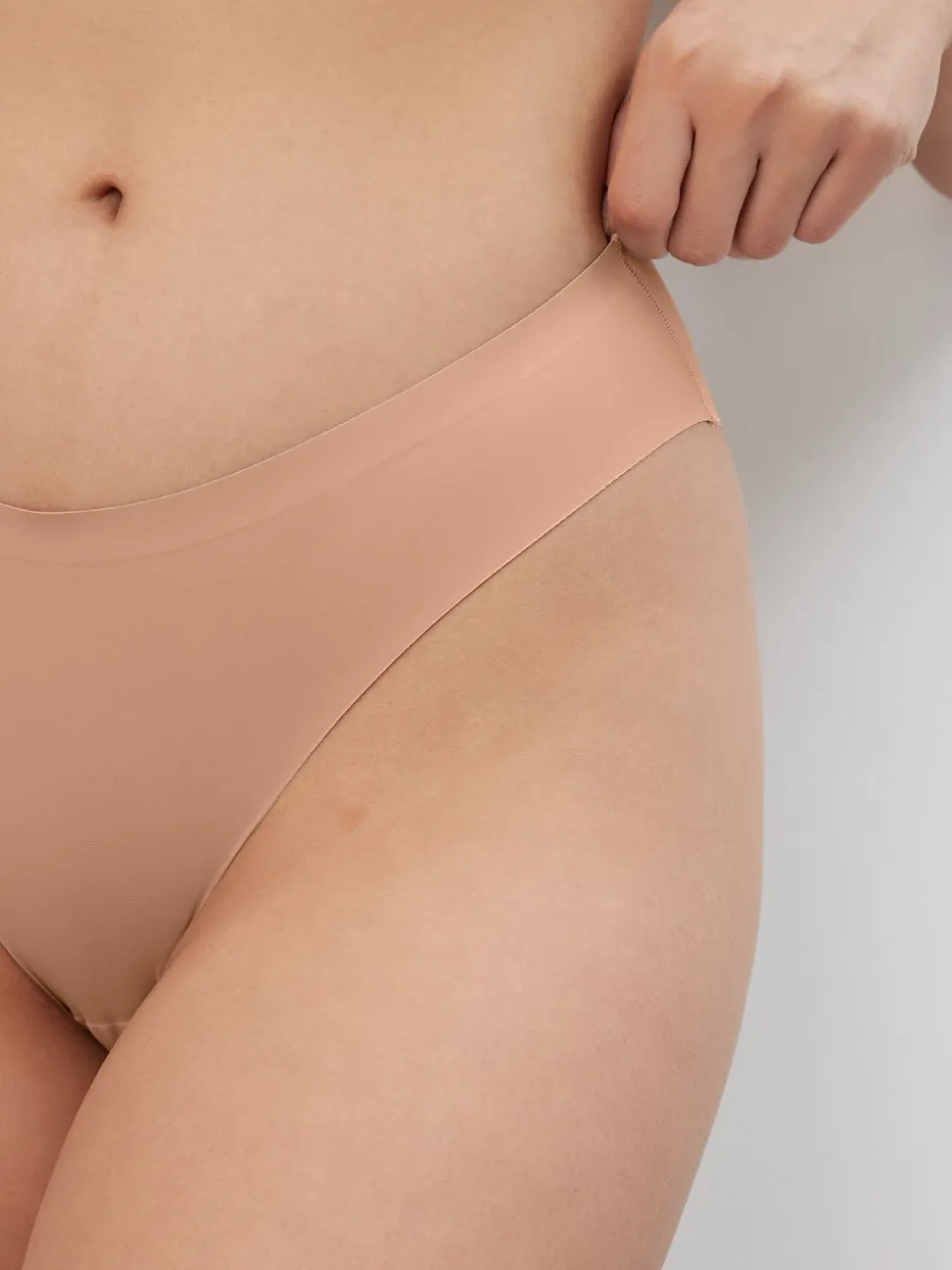 Black/White/Praline Nude Brazilian No VPL Comfort Knickers 3 Pack