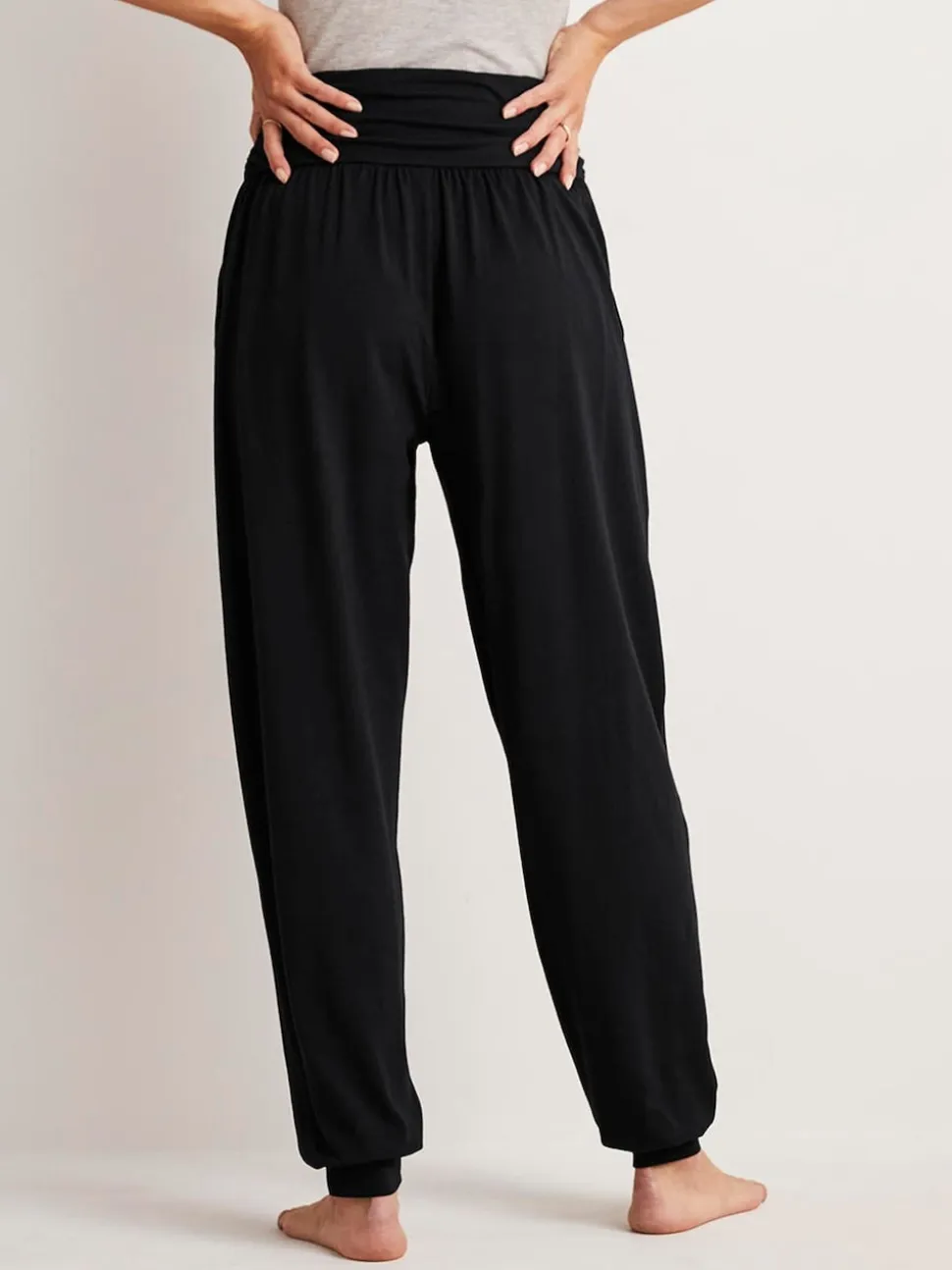 Boden Black Hareem Jersey Joggers
