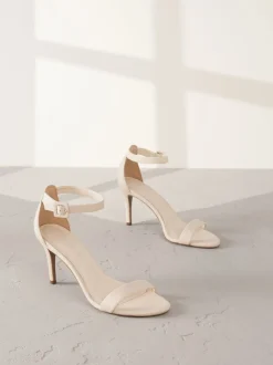 Bone Signature Premium Leather Round Toe Buckle Detail Mid Simple Sandals
