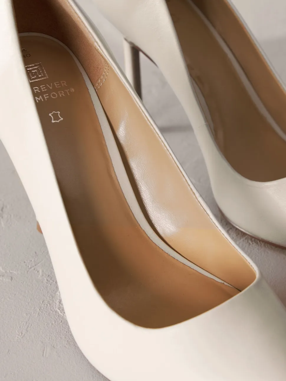 Bone White Leather Point Toe Court Shoes