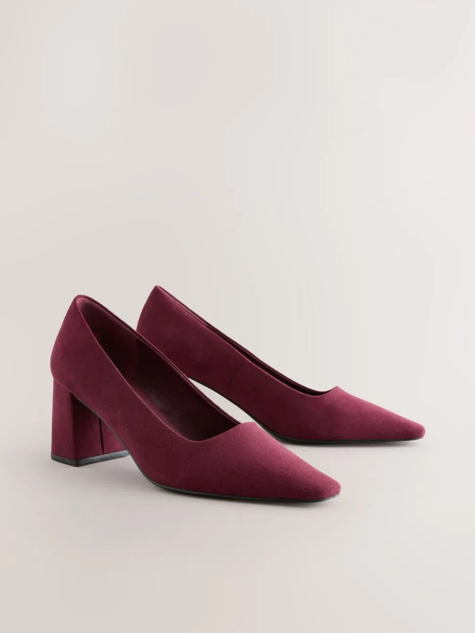 Burgundy Red Standard/Wide Fit Standard Chisel Toe Block Courts
