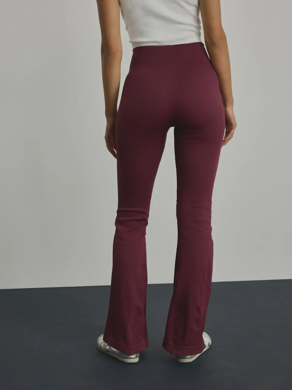 Burgundy Ribbed Kickflare Leggings