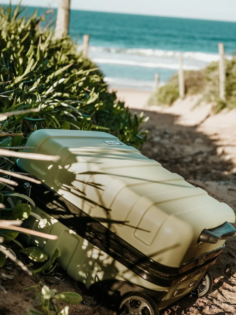 Cabin Max Bodo Green Anode Underseat Two Wheel Case 40x30x20cm