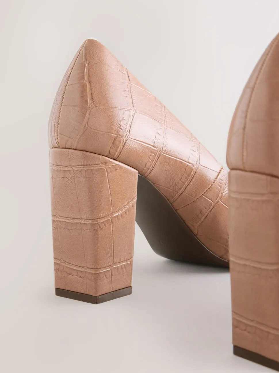 Camel Croc Effect Forever Comfort® Square Toe Court Block Heels