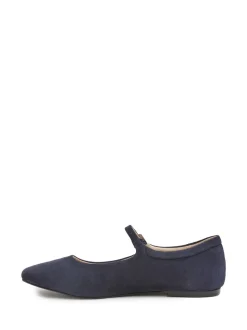 Celtic & Co. Mary Jane Shoes