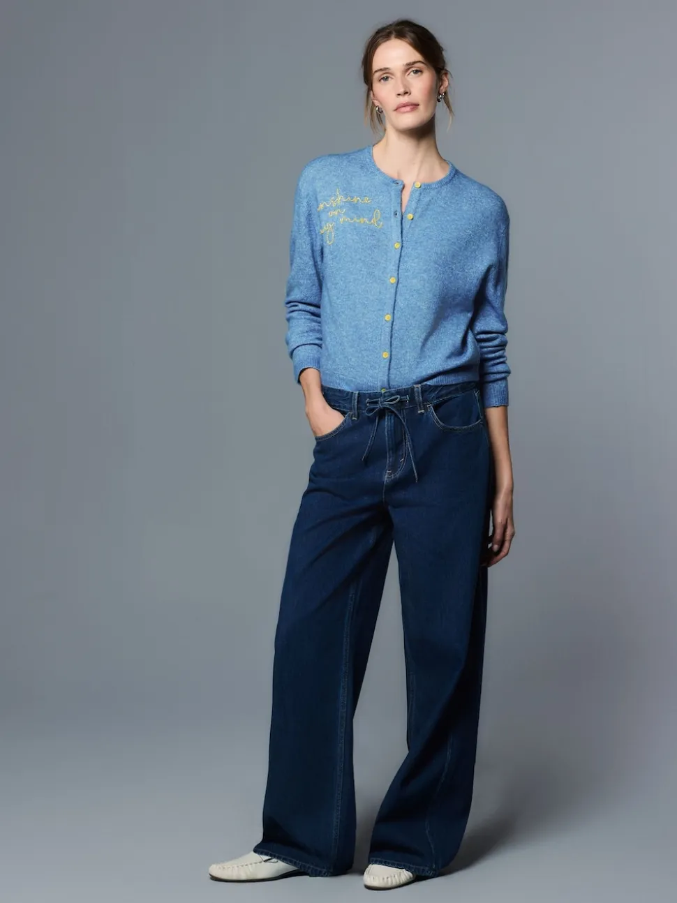 Chambray Blue Embellished Crew Neck Knitted Cardigan With Wool