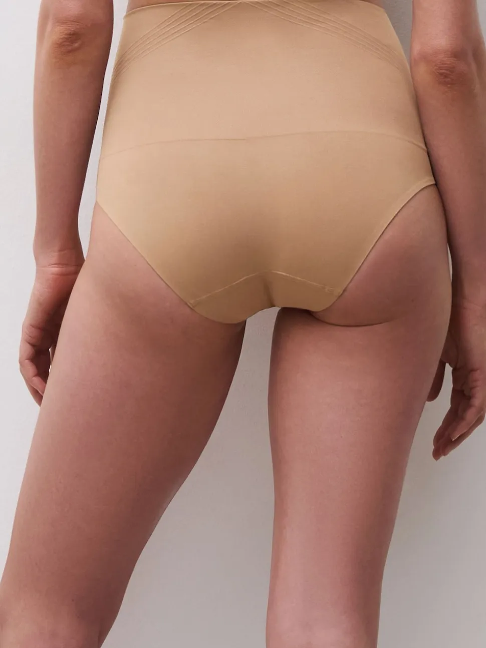 Chantelle Smooth Comfort Light Shaping High Waisted Briefs