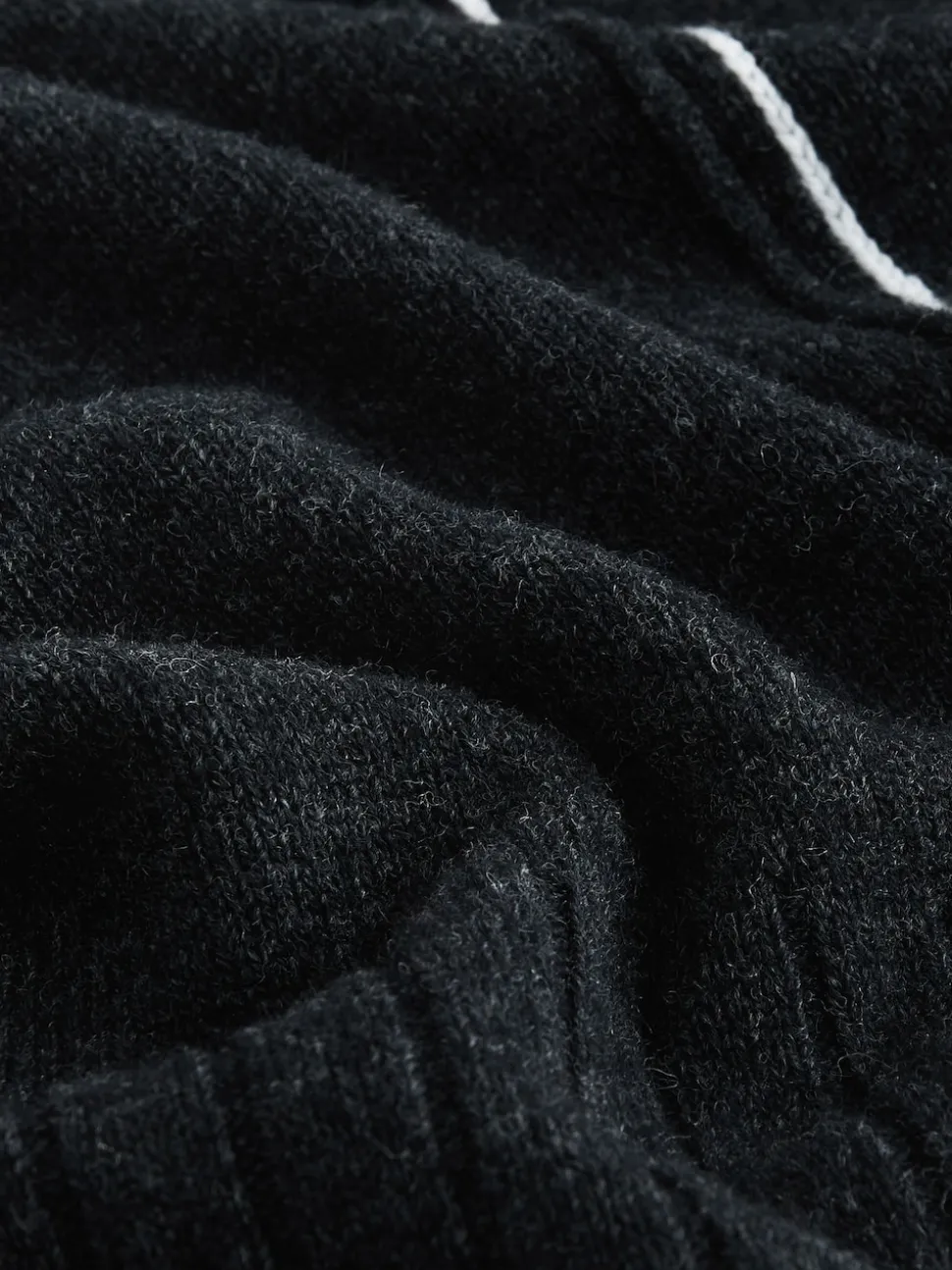 Charcoal Tipped 100% Lambswool N.Premium Crew Neck Jumper