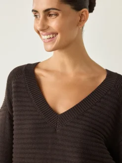 Chocolate Brown Ribbed V-Neck Knitted Jumper
